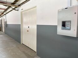 Gordon Industrial Building (D14), Factory #550610761